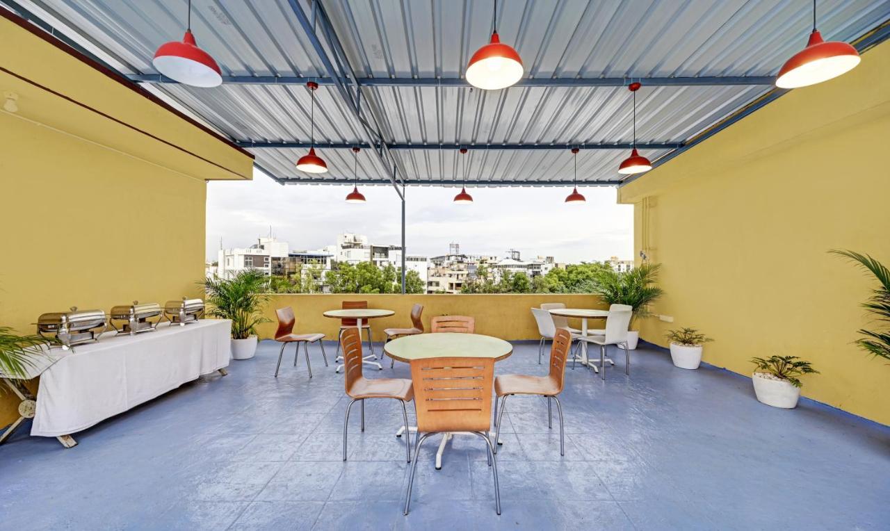 Collection O Royal Suites Bangalore Luaran gambar